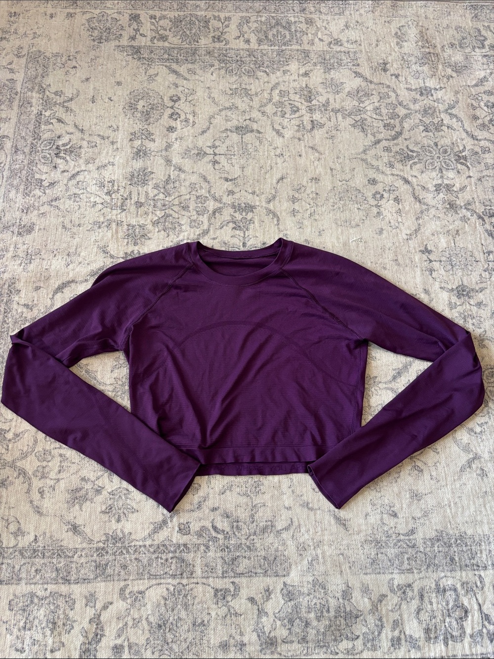 Lululemon Women’s Swiftly Tech Cropped Long  Sleeve - sz 10 - dramatic magenta